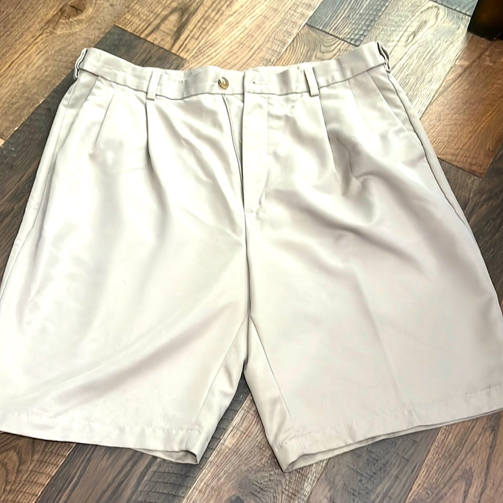 Mens Roundtree & Yorke Easy Care dress shorts W40 x L11
